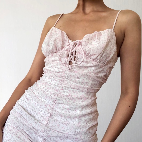 Ruched Floral Mini Dress - Picture 3 of 6